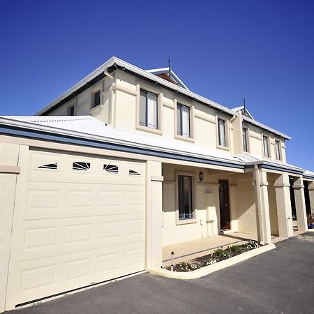 Palm Beach Manor Rockingham Exteriér fotografie