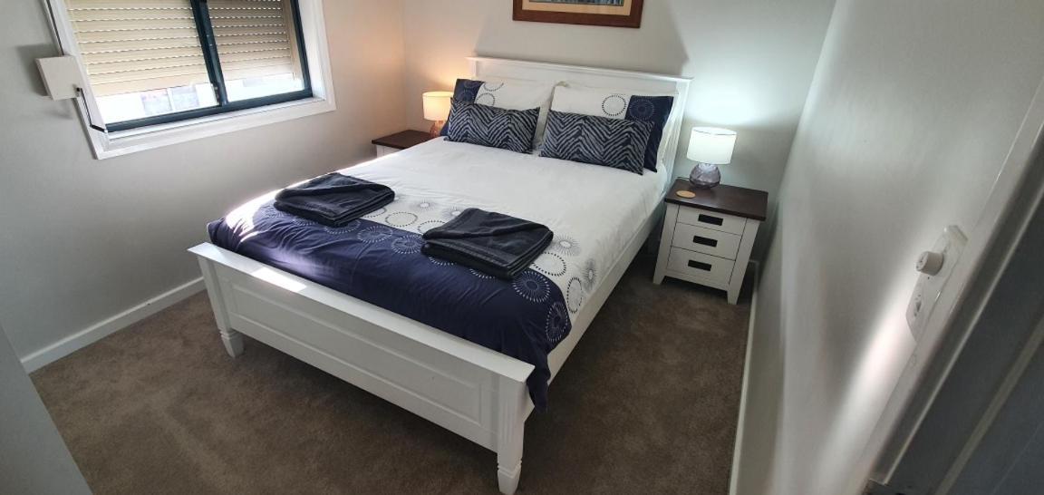 Palm Beach Manor Rockingham Exteriér fotografie